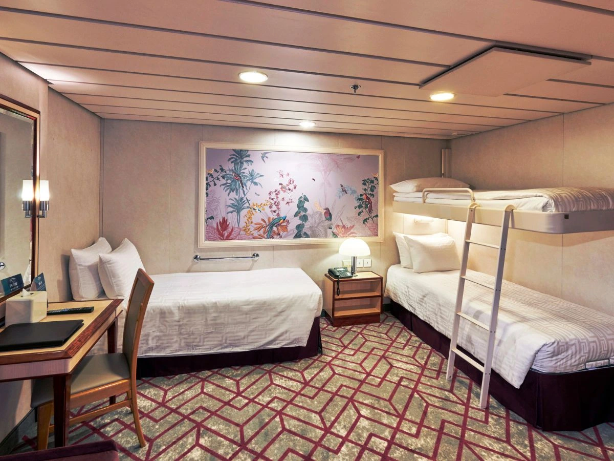 RW1_Inside Stateroom (Accessible)