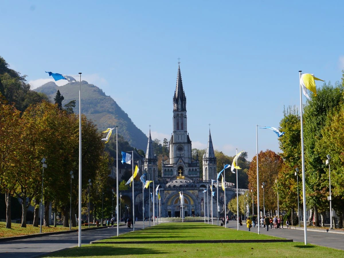 Lourdes tour package 6