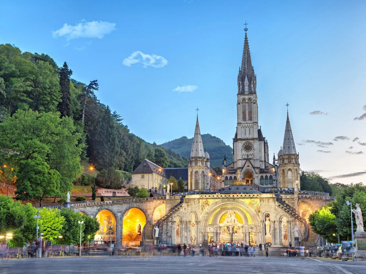 Lourdes tour package