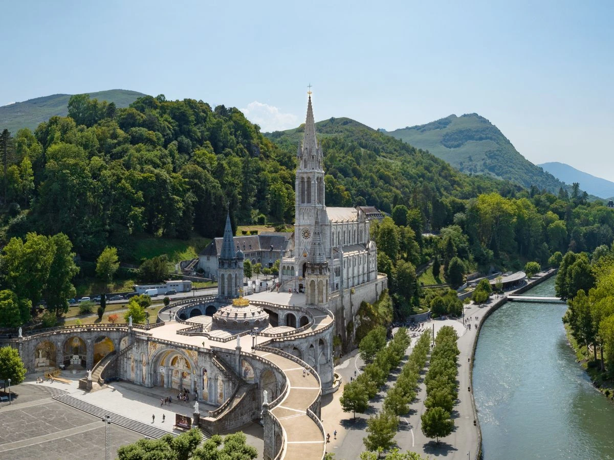 Lourdes tour packages